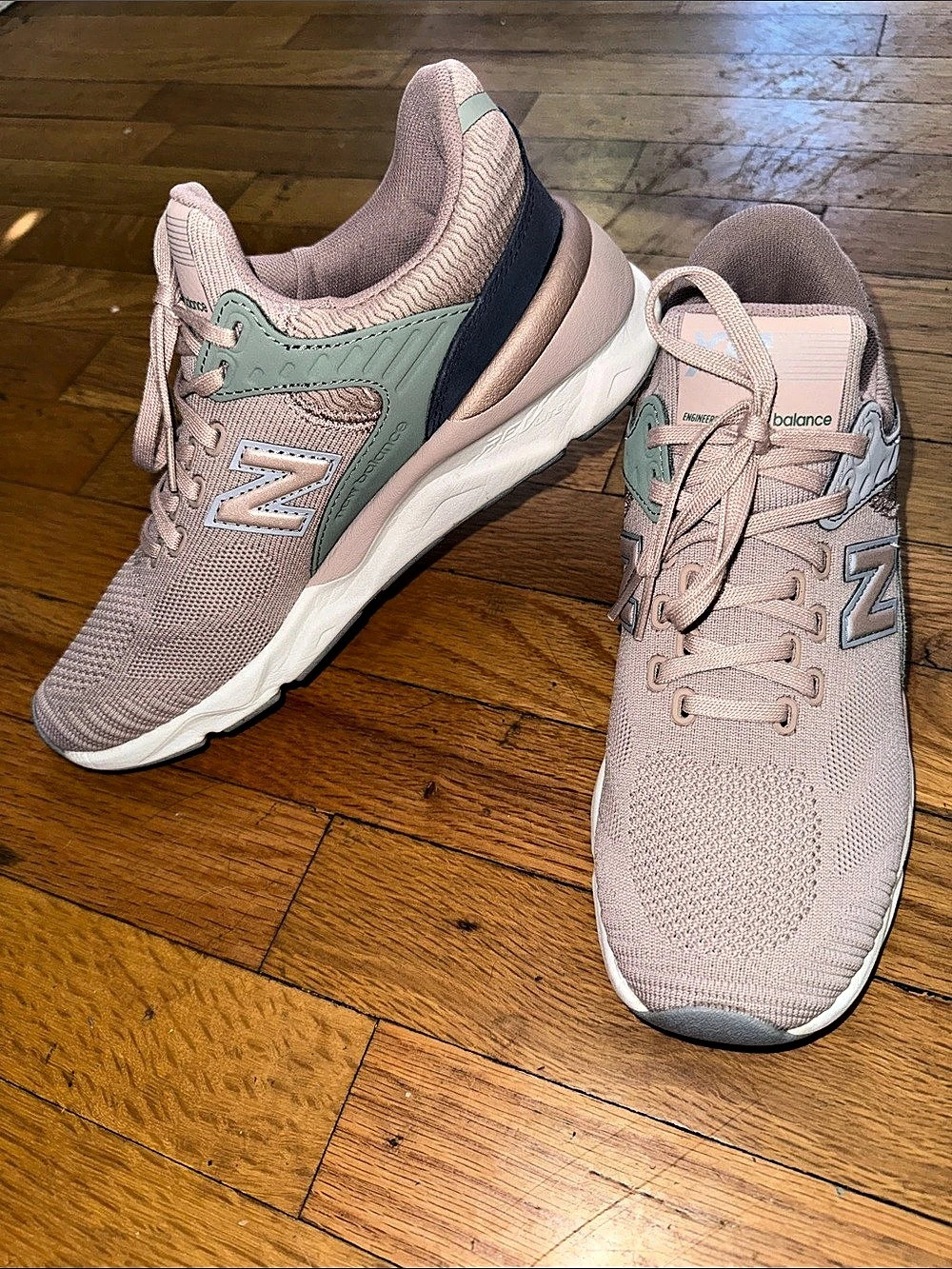 New Balance X-90 Gray/Pink Women's Sneakers in Pink